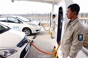 北京试点改造路灯为电动汽车充电